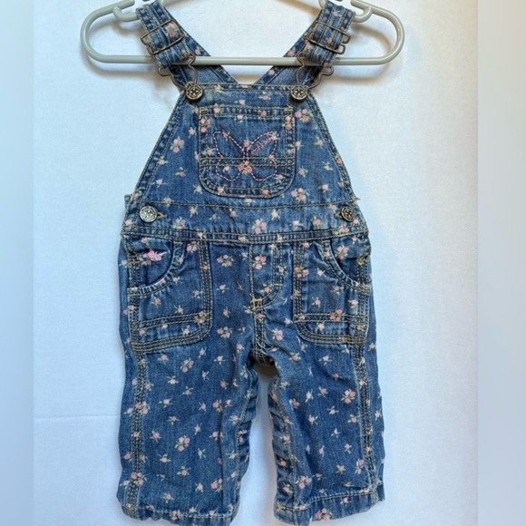 OshKosh B’Gosh Floral Denim Overalls Baby Girl 3M Butterfly Embroidery - Picture 1 of 3